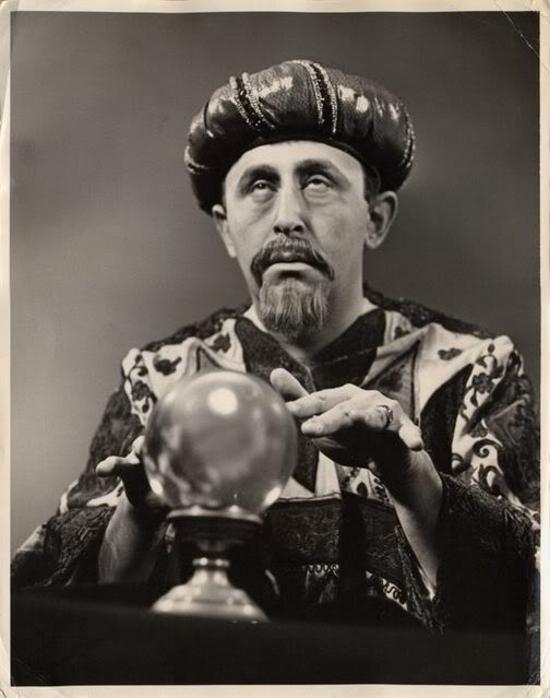 crystal_ball_dude